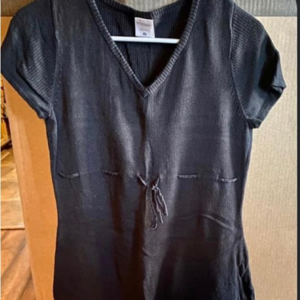 Maternity lot-20 pieces (shirts, dresses, capris, etc…)